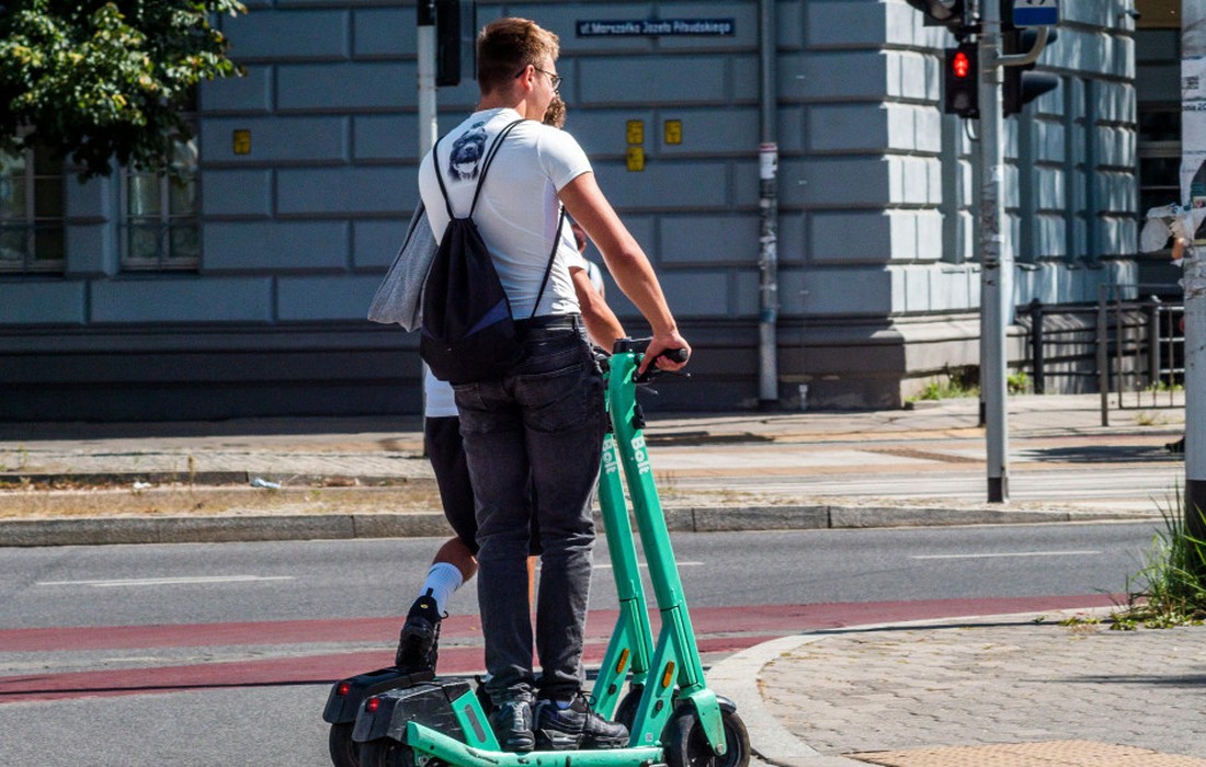 1,4 Millionen E-Tretroller in Haushalten: E-Bikes prägen den privaten Fahrradbestand