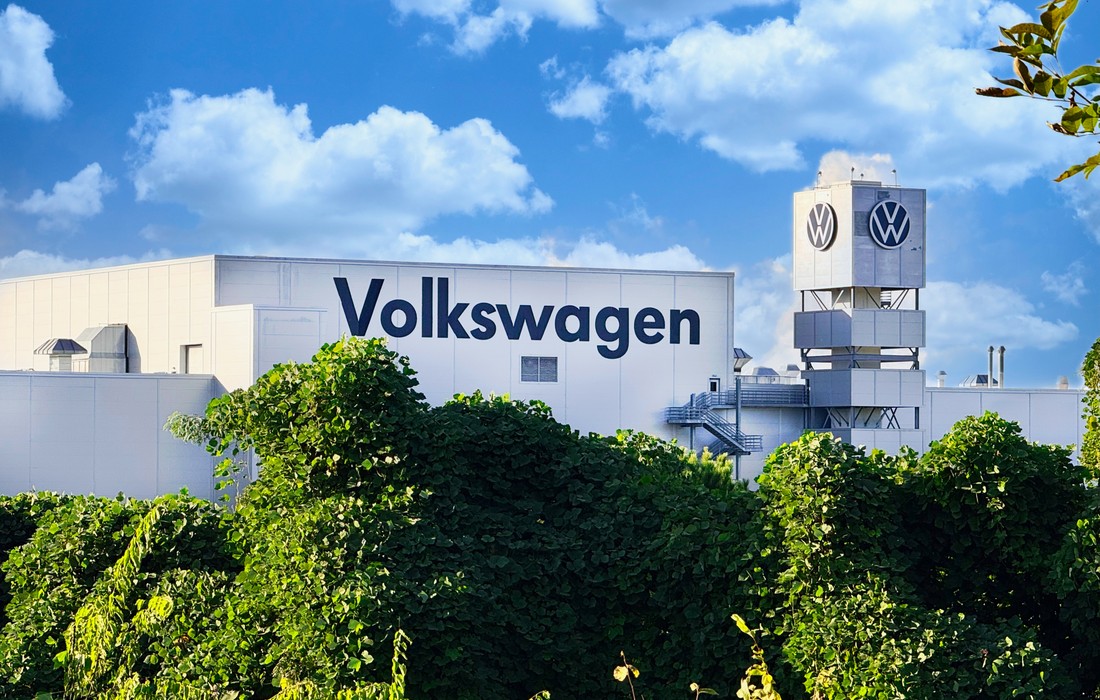 Autoindustrie: Geschäftsklima nur leicht verbessert, Exporterwartungen ziehen an