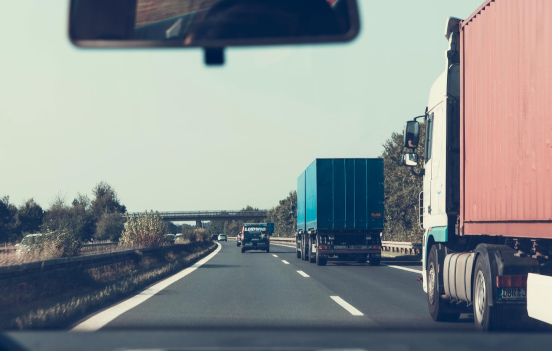 Lkw Mautfahrleistung im Dezember deutlich gestiegen und liefert Hinweise auf Konjunkturverlauf